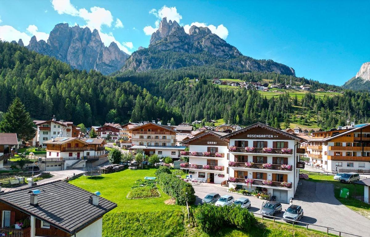 Hotel Garni Rosengarten Pera Exteriör bild
